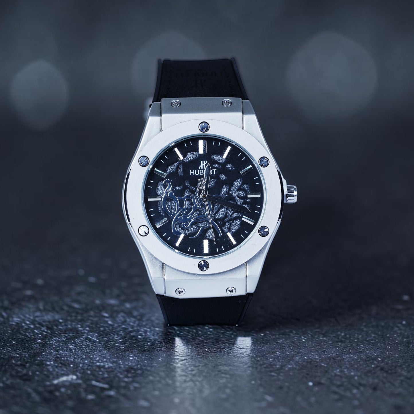 Hublot Big Bang watch (black silicone strap)