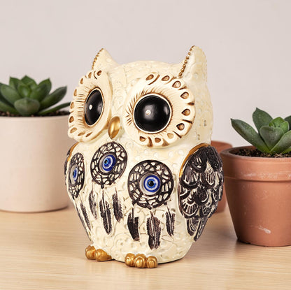 Owl Statue 002