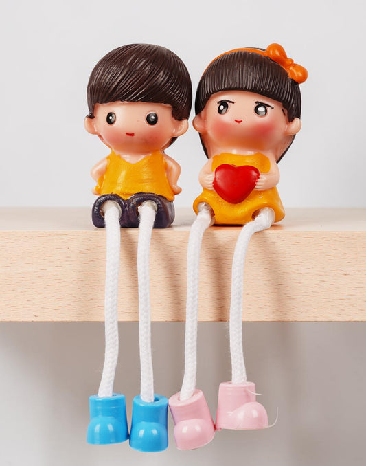 Couple Miniature Statue 001